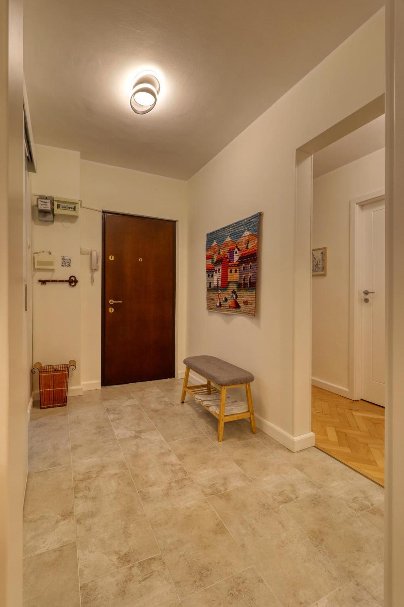 Quito Apartment - Stylish & Quiet Bukarest Kültér fotó