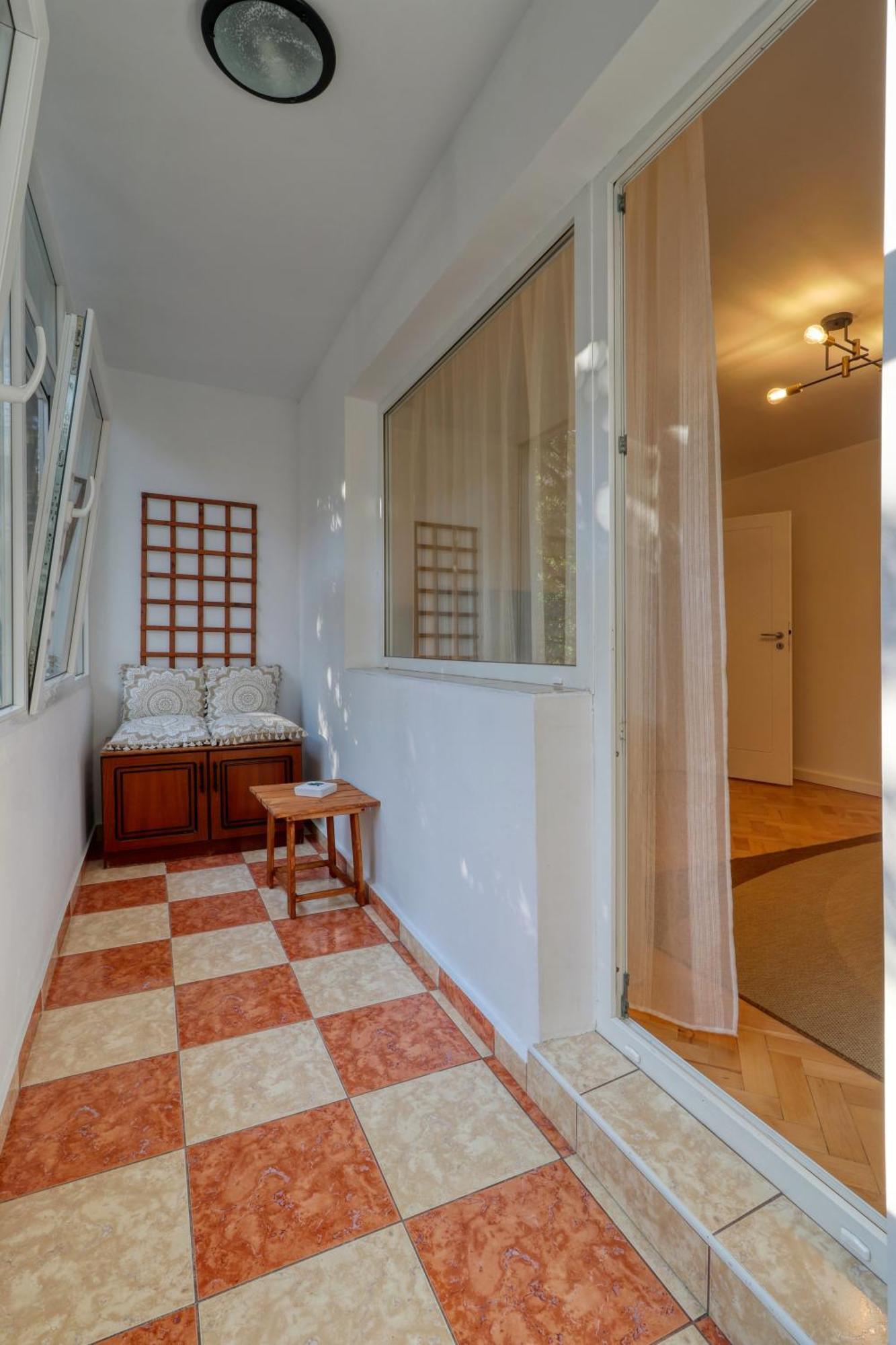 Quito Apartment - Stylish & Quiet Bukarest Kültér fotó